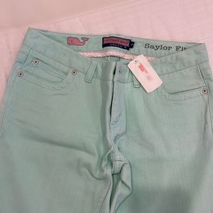 Vineyard Vine’s womens seafoam green jeans